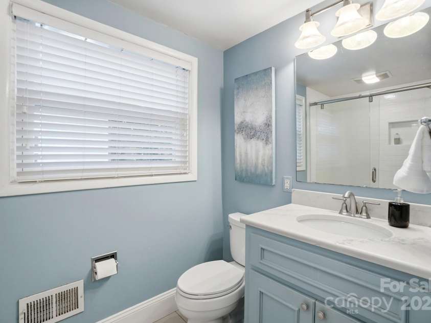 5229 Milford Road, Charlotte, NC 28210.  MLS# CAR4271289, YatesRealty ID 20144. 