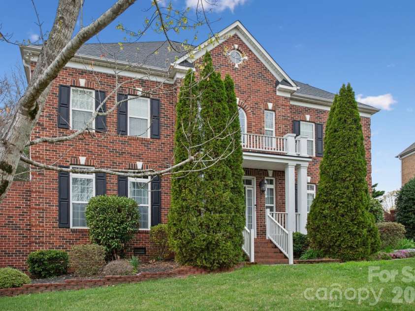 9018 Kensington Forest Drive, Harrisburg, NC 28075.  MLS# CAR4360235, YatesRealty ID 20144. 