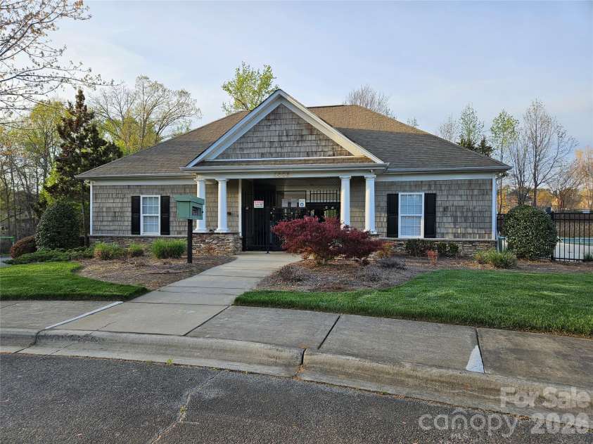 9018 Kensington Forest Drive, Harrisburg, NC 28075.  MLS# CAR4360235, YatesRealty ID 20144. 
