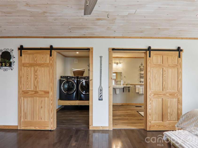 2665 El Miner Drive, Mars Hill, NC 28754.  MLS# CAR4374532, YatesRealty ID 20145. Dedicated laundry & ensuite full bathroom.