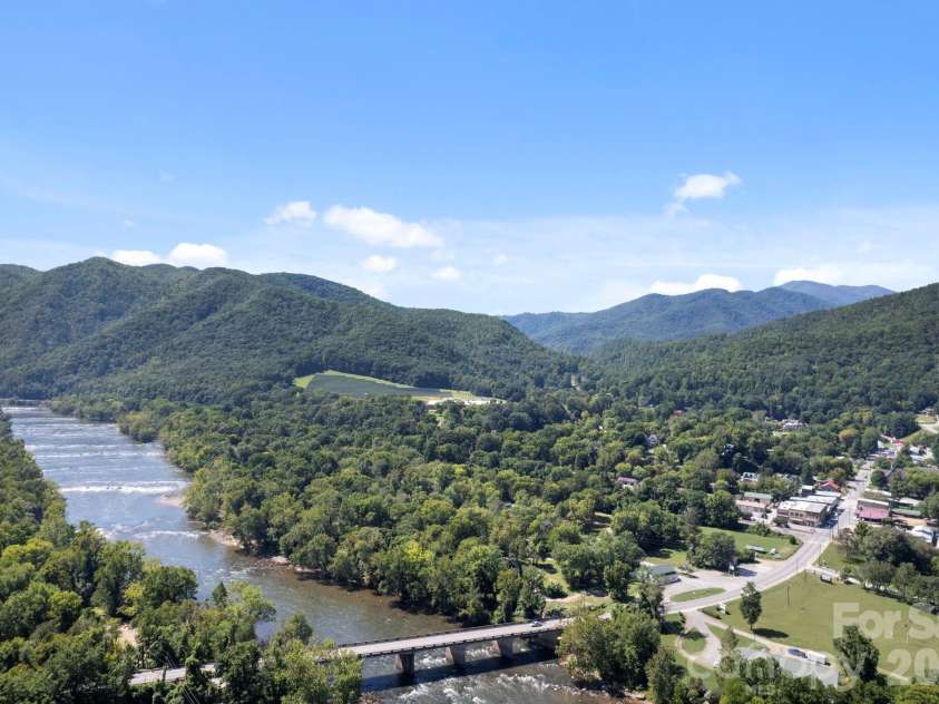 2665 El Miner Drive, Mars Hill, NC 28754.  MLS# CAR4374532, YatesRealty ID 20145. Downtown Hot Springs