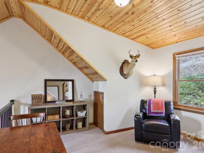 2665 El Miner Drive, Mars Hill, NC 28754.  MLS# CAR4374532, YatesRealty ID 20145. Loft area
