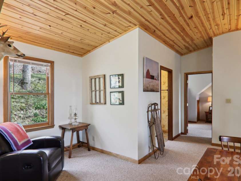 2665 El Miner Drive, Mars Hill, NC 28754.  MLS# CAR4374532, YatesRealty ID 20145. Loft area