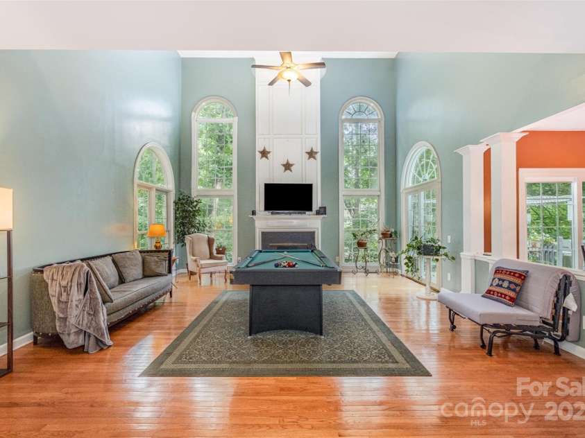 8219 Beardsley Drive, Charlotte, NC 28269.  MLS# CAR4267030, YatesRealty ID 20146. 