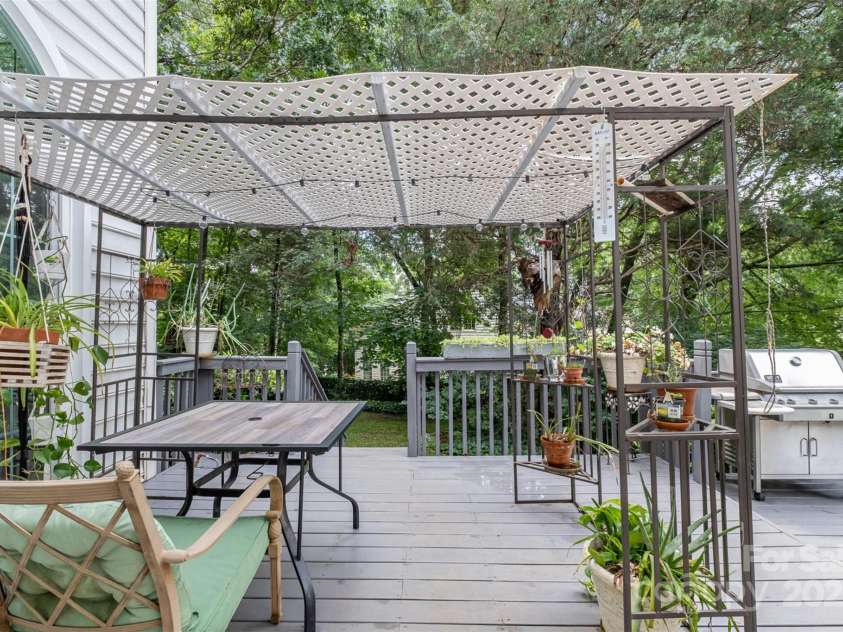 8219 Beardsley Drive, Charlotte, NC 28269.  MLS# CAR4267030, YatesRealty ID 20146. 