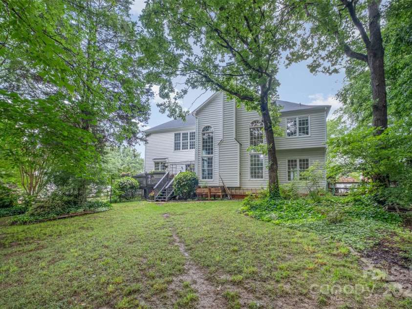 8219 Beardsley Drive, Charlotte, NC 28269.  MLS# CAR4267030, YatesRealty ID 20146. 