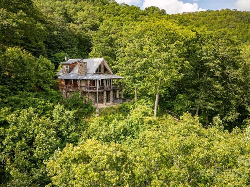 1145 Eagles Roost Road, Bryson City, NC 28713.  MLS# CAR4269508, YatesRealty ID 20147. 