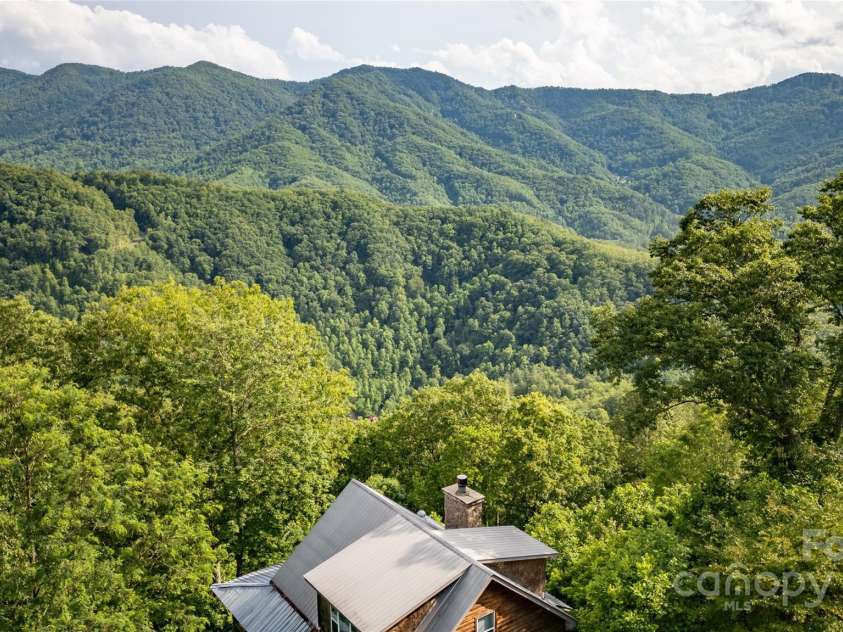 1145 Eagles Roost Road, Bryson City, NC 28713.  MLS# CAR4269508, YatesRealty ID 20147. 