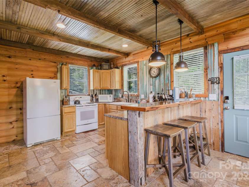 1145 Eagles Roost Road, Bryson City, NC 28713.  MLS# CAR4269508, YatesRealty ID 20147. 