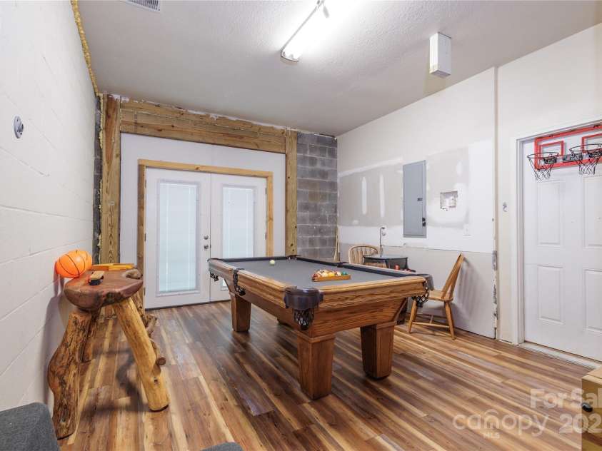 1145 Eagles Roost Road, Bryson City, NC 28713.  MLS# CAR4269508, YatesRealty ID 20147. 