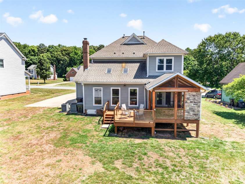 12514 Willow Grove Way, Huntersville, NC 28078.  MLS# CAR4378433, YatesRealty ID 20147. Back yard