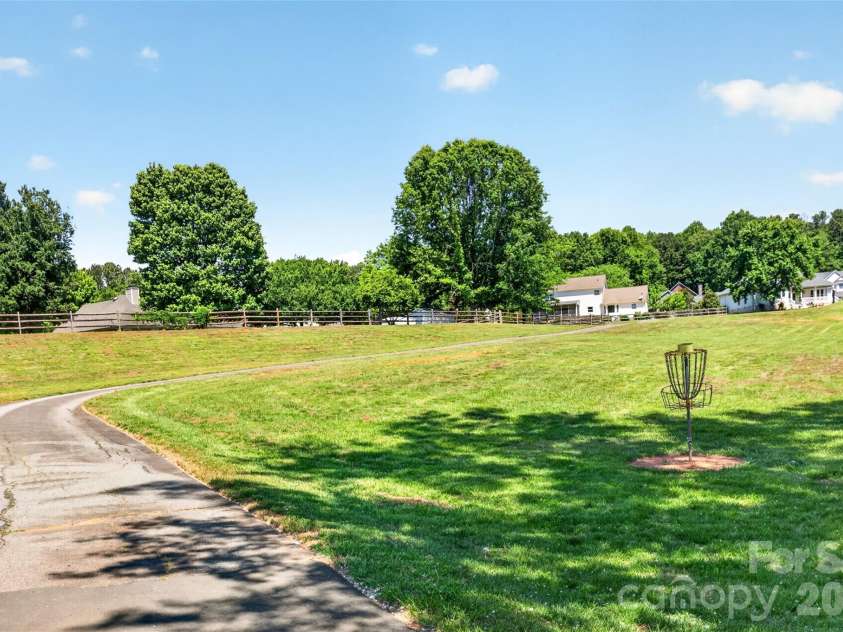 12514 Willow Grove Way, Huntersville, NC 28078.  MLS# CAR4378433, YatesRealty ID 20147. Community space