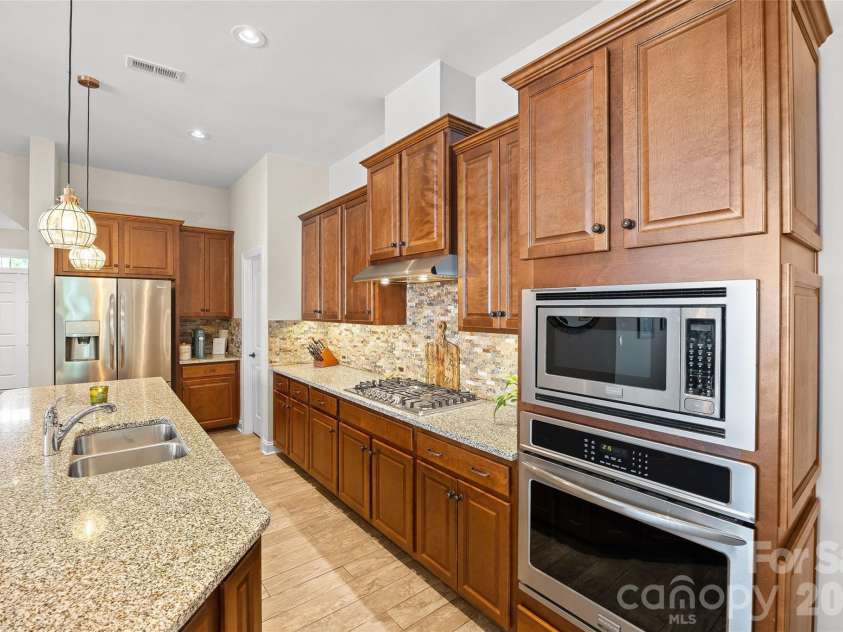 2519 Logan Caroline Lane, Monroe, NC 28110.  MLS# CAR4378299, YatesRealty ID 20148. 