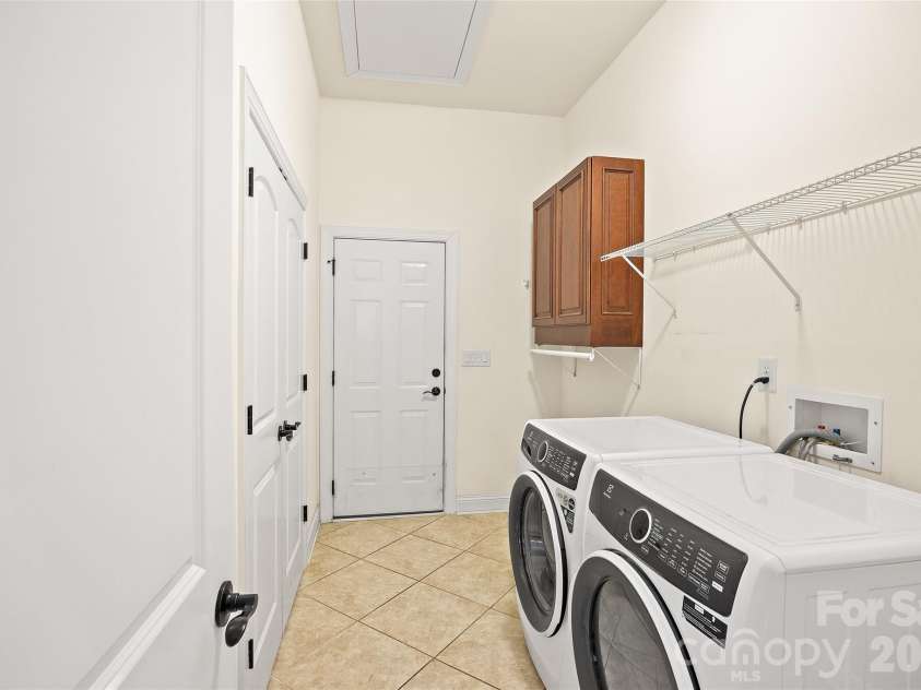 2519 Logan Caroline Lane, Monroe, NC 28110.  MLS# CAR4378299, YatesRealty ID 20148. 