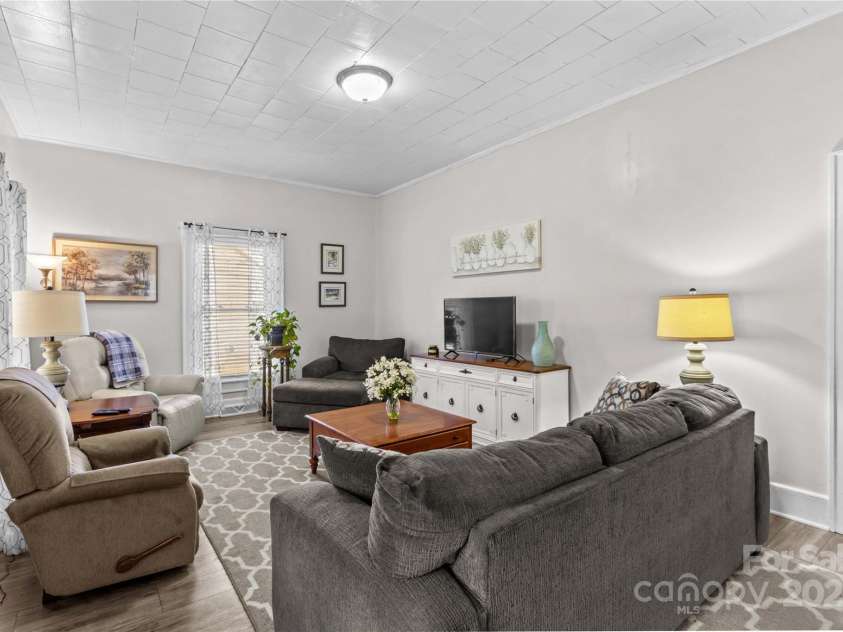 501 Main Street, Granite Quarry, NC 28146.  MLS# CAR4316463, YatesRealty ID 2015. 