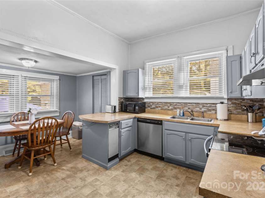 501 Main Street, Granite Quarry, NC 28146.  MLS# CAR4316463, YatesRealty ID 2015. 