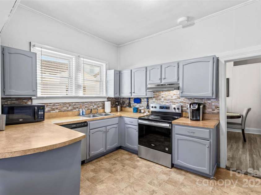 501 Main Street, Granite Quarry, NC 28146.  MLS# CAR4316463, YatesRealty ID 2015. 