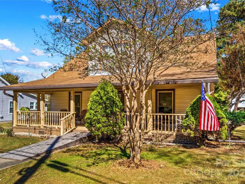 501 Main Street, Granite Quarry, NC 28146.  MLS# CAR4316463, YatesRealty ID 2015. 