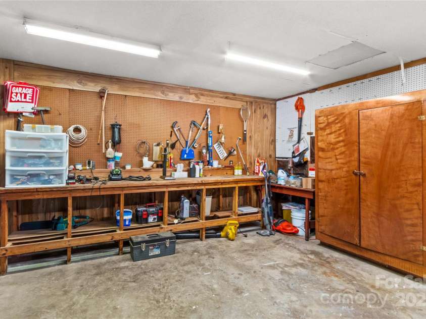 501 Main Street, Granite Quarry, NC 28146.  MLS# CAR4316463, YatesRealty ID 2015. 