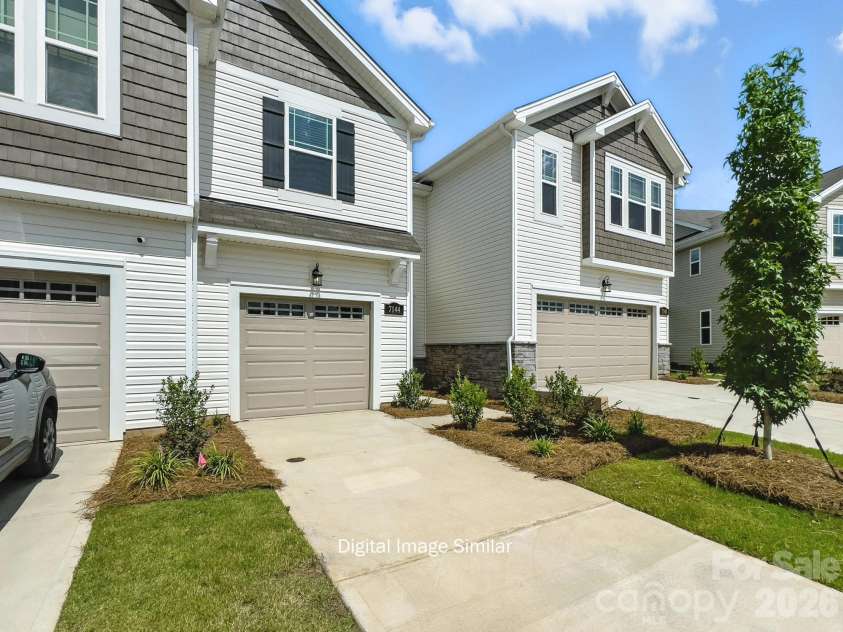 6036 Mallow Crossing Lane, Charlotte, NC 28213.  MLS# CAR4343755, YatesRealty ID 2015. 
