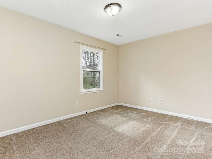 8101 Coxwood Court, Charlotte, NC 28227.  MLS# CAR4230846, YatesRealty ID 2015. 