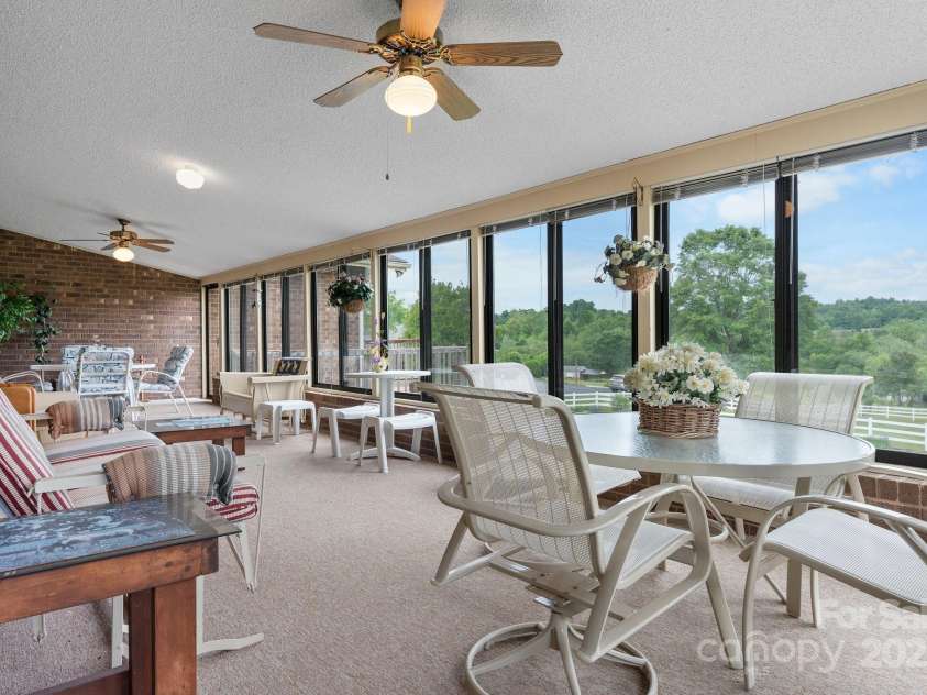 2448 Moss Farm Road, Hickory, NC 28602.  MLS# CAR4258265, YatesRealty ID 20150. 