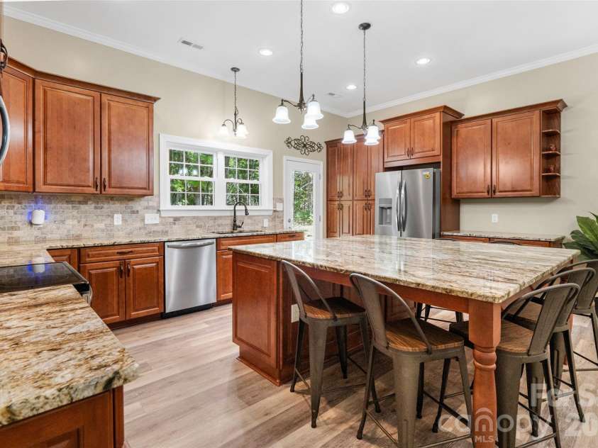 374 Giles Road, McConnells, SC 29726.  MLS# CAR4374017, YatesRealty ID 20150. 