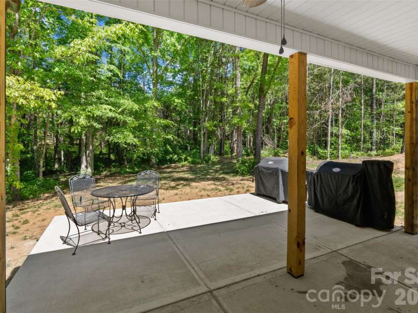 374 Giles Road, McConnells, SC 29726.  MLS# CAR4374017, YatesRealty ID 20150. 