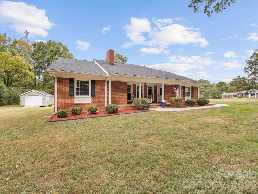 100 Forest Hills Drive, Monroe, NC 28112.  MLS# CAR4353171, YatesRealty ID 20151. 