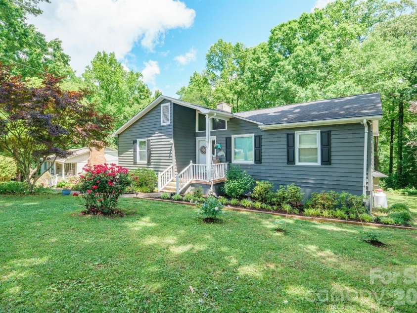 2078 Rock Springs Circle, Denver, NC 28037.  MLS# CAR4375811, YatesRealty ID 20154. 
