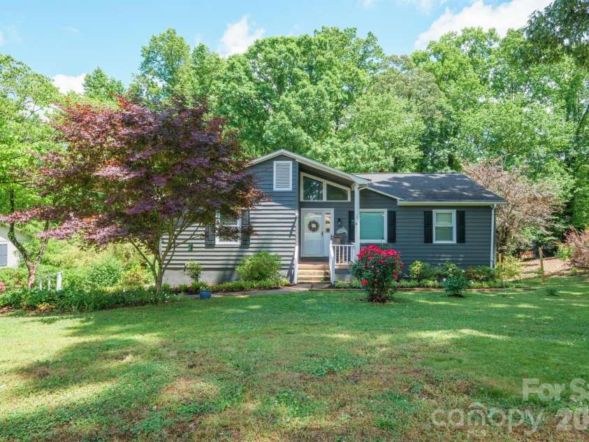 2078 Rock Springs Circle, Denver, NC 28037.  MLS# CAR4375811, YatesRealty ID 20154. 
