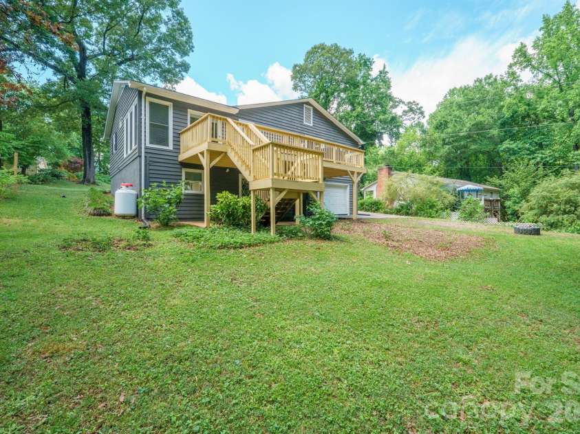 2078 Rock Springs Circle, Denver, NC 28037.  MLS# CAR4375811, YatesRealty ID 20154. 