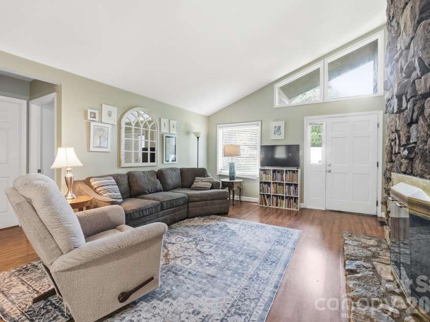 2078 Rock Springs Circle, Denver, NC 28037.  MLS# CAR4375811, YatesRealty ID 20154. 