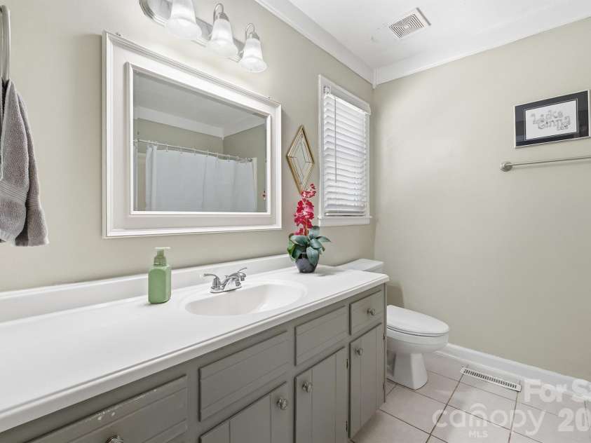 2078 Rock Springs Circle, Denver, NC 28037.  MLS# CAR4375811, YatesRealty ID 20154. 
