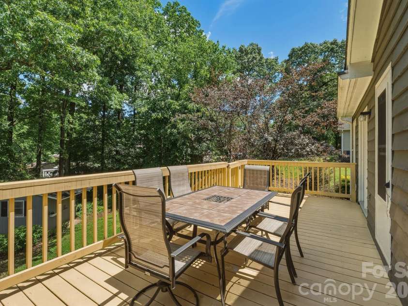2078 Rock Springs Circle, Denver, NC 28037.  MLS# CAR4375811, YatesRealty ID 20154. 