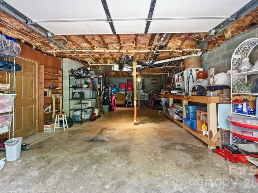 2078 Rock Springs Circle, Denver, NC 28037.  MLS# CAR4375811, YatesRealty ID 20154. 