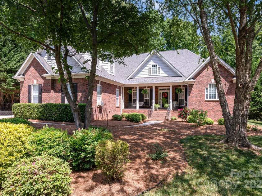 2804 Pulaski Drive, Monroe, NC 28110.  MLS# CAR4270647, YatesRealty ID 20155. 
