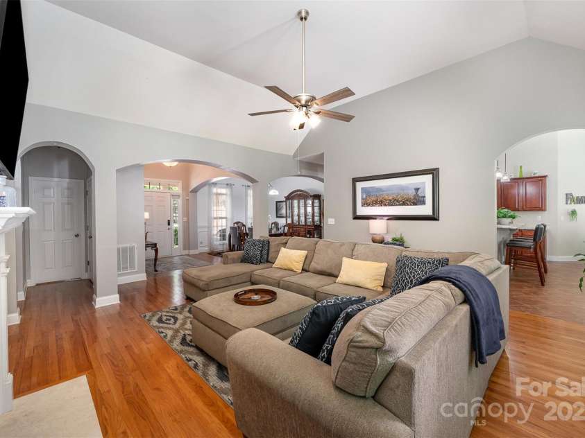 2804 Pulaski Drive, Monroe, NC 28110.  MLS# CAR4270647, YatesRealty ID 20155. 
