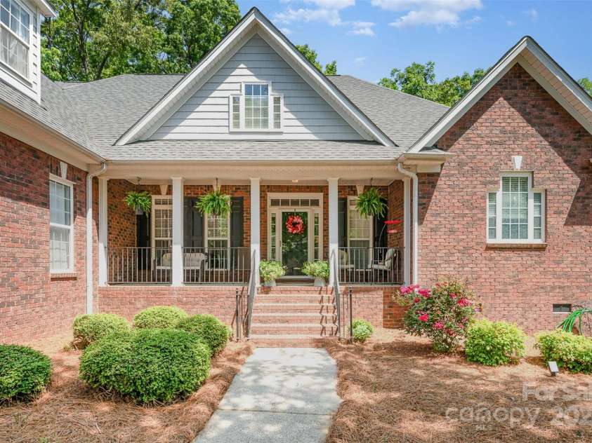2804 Pulaski Drive, Monroe, NC 28110.  MLS# CAR4270647, YatesRealty ID 20155. 