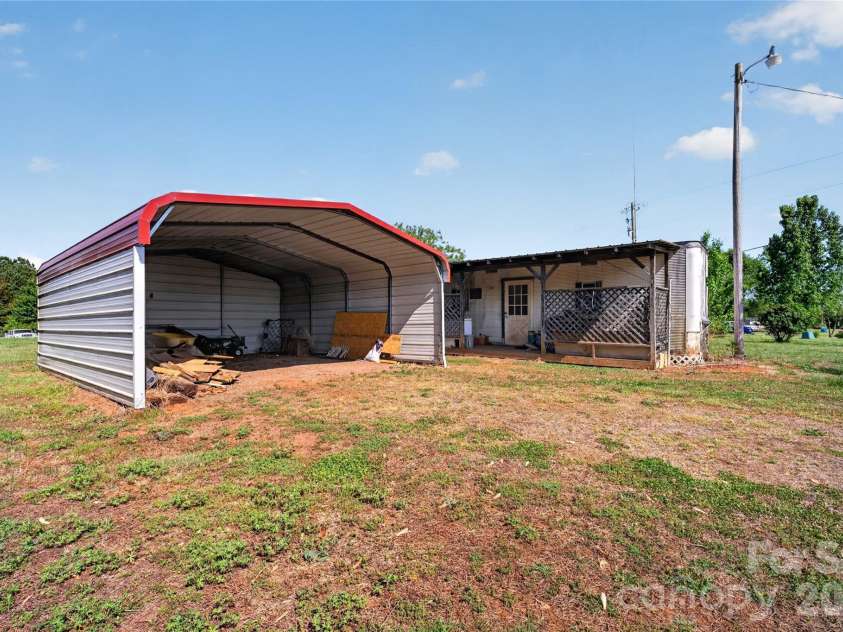 7855 Roger Hill Road, Connelly Springs, NC 28612.  MLS# CAR4372877, YatesRealty ID 20155. 
