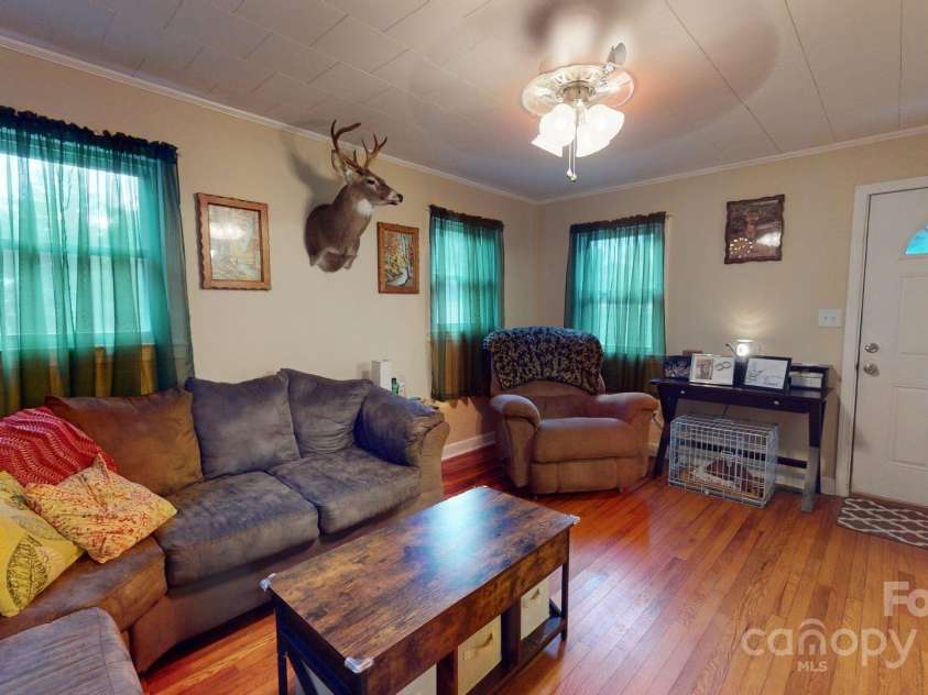 151 Sunny Street, Marion, NC 28752.  MLS# CAR4271600, YatesRealty ID 20156. 