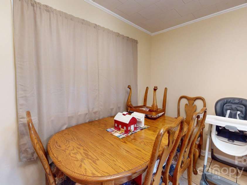 151 Sunny Street, Marion, NC 28752.  MLS# CAR4271600, YatesRealty ID 20156. 