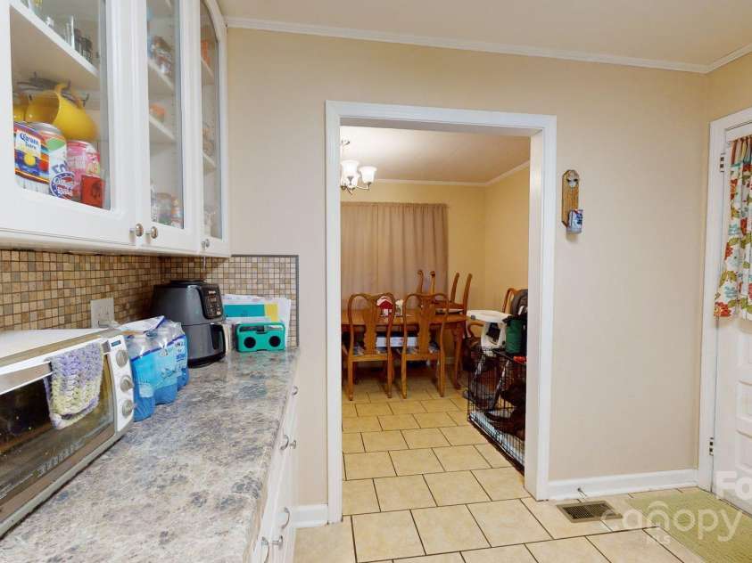 151 Sunny Street, Marion, NC 28752.  MLS# CAR4271600, YatesRealty ID 20156. 