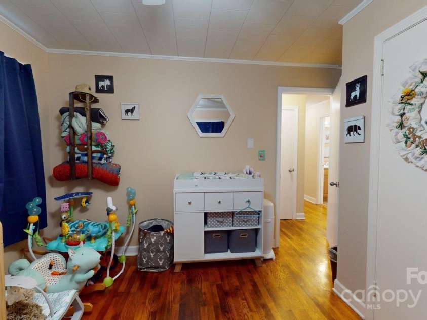 151 Sunny Street, Marion, NC 28752.  MLS# CAR4271600, YatesRealty ID 20156. 