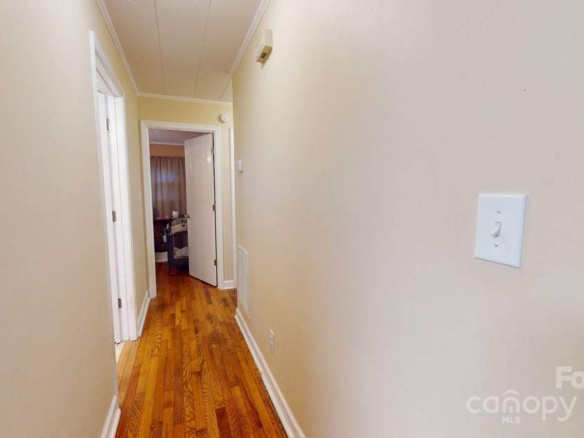 151 Sunny Street, Marion, NC 28752.  MLS# CAR4271600, YatesRealty ID 20156. 