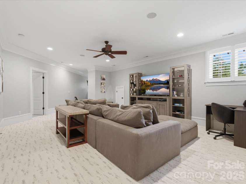 200 Oakmont Lane, Waxhaw, NC 28173.  MLS# CAR4377681, YatesRealty ID 20156. 