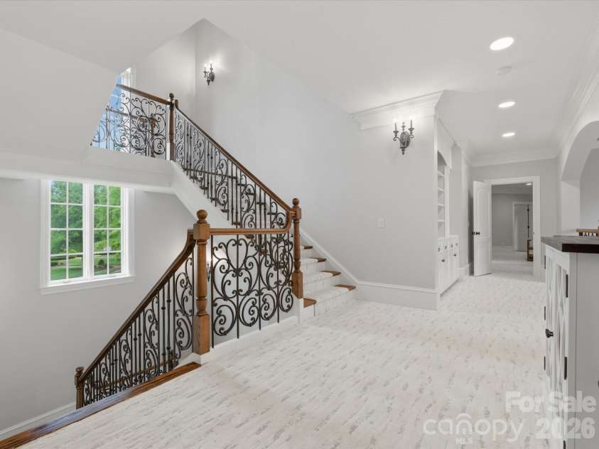 200 Oakmont Lane, Waxhaw, NC 28173.  MLS# CAR4377681, YatesRealty ID 20156. 