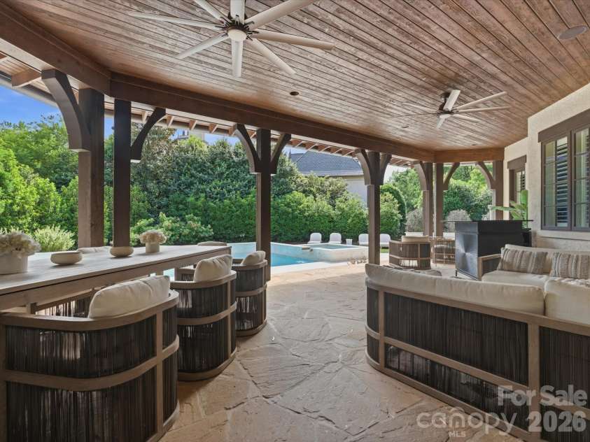 200 Oakmont Lane, Waxhaw, NC 28173.  MLS# CAR4377681, YatesRealty ID 20156. 