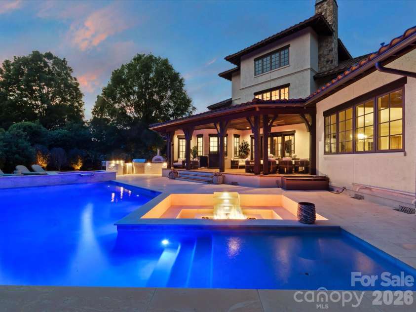 200 Oakmont Lane, Waxhaw, NC 28173.  MLS# CAR4377681, YatesRealty ID 20156. Saltwater Pool