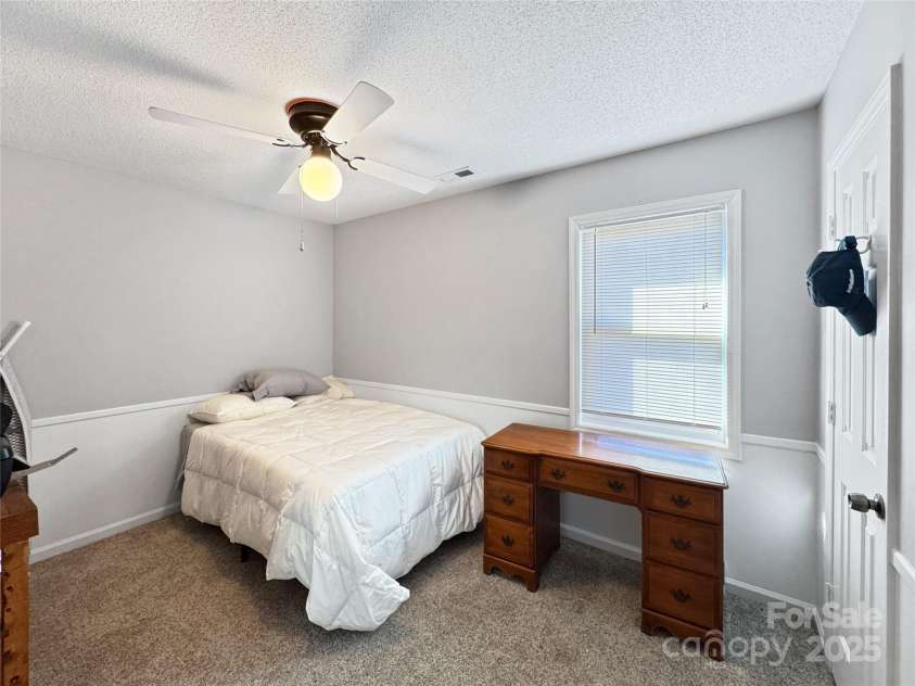 2316 Woodfield Circle, Gastonia, NC 28056.  MLS# CAR4266028, YatesRealty ID 20157. 